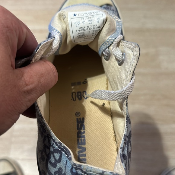 Vintage flower printed blue size 7 converse low tops - Picture 6 of 7